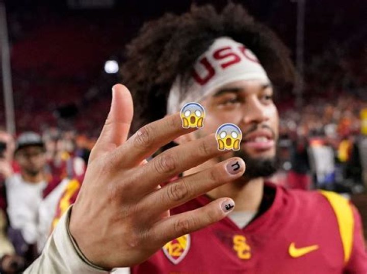 Caleb Williams's Nail Art: A Colorful Masterpiece
