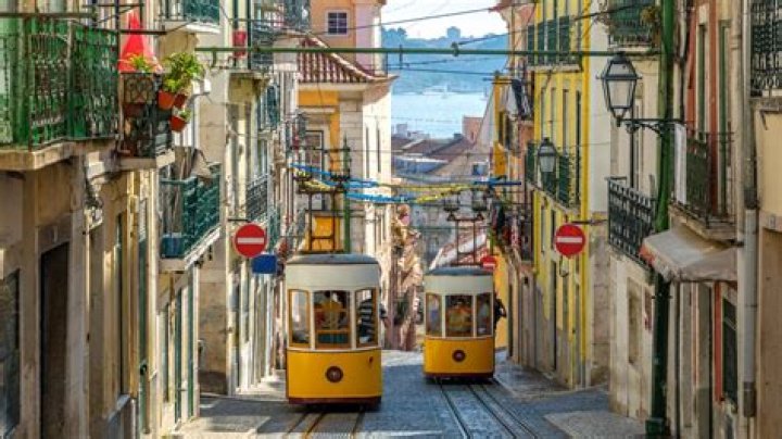 Discovering Pastelaria Adega: A Culinary Gem in the Heart of Portugal