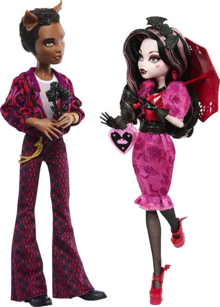 Exploring the Enchantment of Draculaura and Clawd: A Monster High Love Story