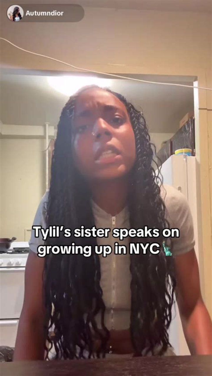 Tylil Sister Autumn: A Deep Dive into the Phenomenon