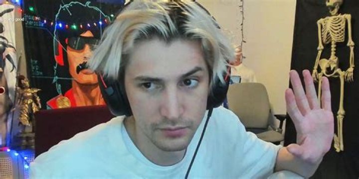 Uncovering the Mystery of xQc's Height: A Closer Look